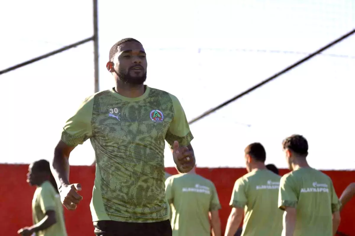 alanyaspor fenerbahce macina hazir 8xZpSTPL