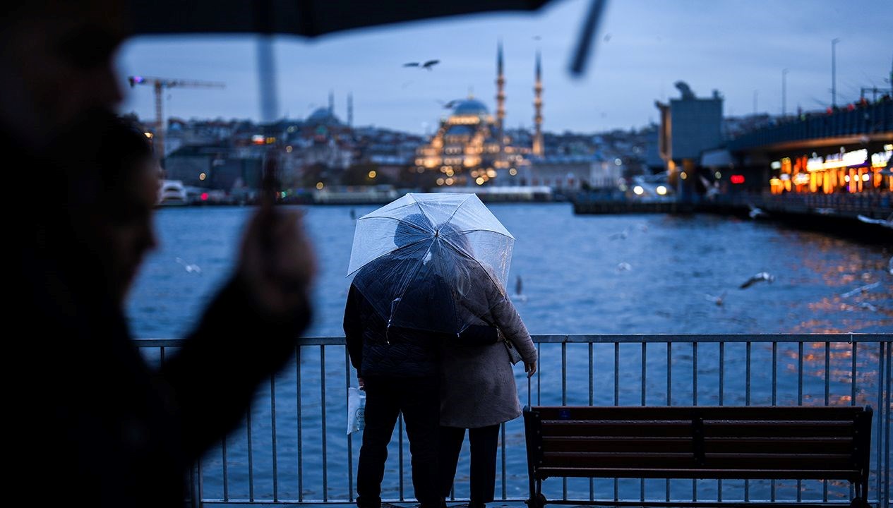 istanbul dahil 17 kente saganak uyarisi Dgl6hCTx