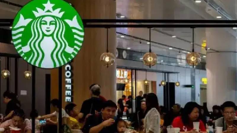 starbucks yuzlerce dukkanini kapatiyor 900 kisi isten cikarilacak Ni1XVpx6