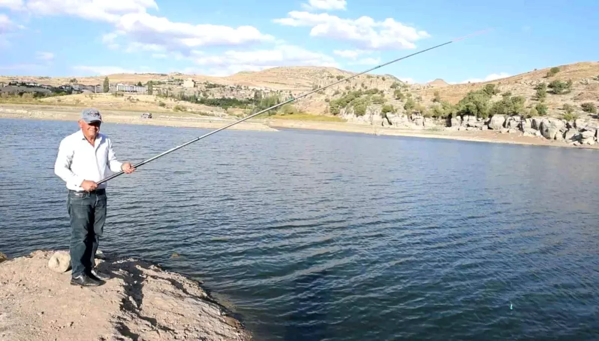 guzelyurt goletinde balik tutma keyfi ljgn9cMO