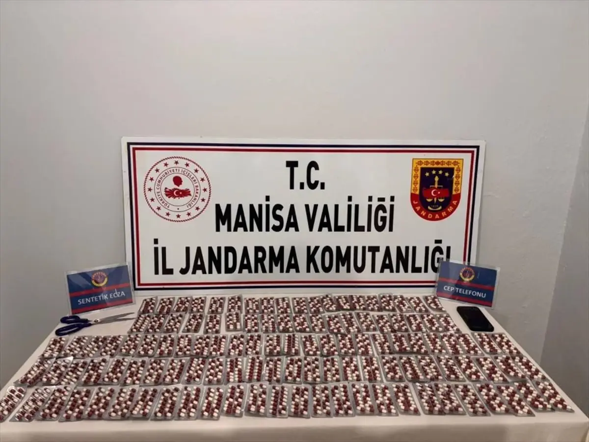manisada uyusturucu ticareti yapan zanli gozaltina alindi 6yUOtlfJ.jpg