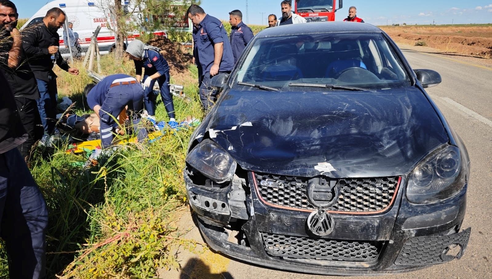 mardinde otomobil ile motosikletin carpistigi kazada 1 kisi yaralandi j9trgl9t.jpg