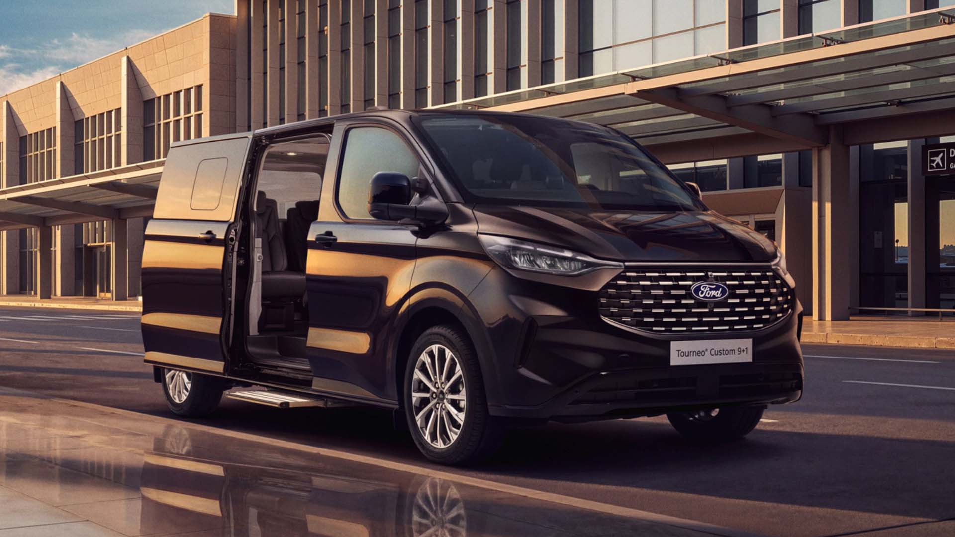 Ford Türkiye, Tourneo Custom’ın yeni 9+1 koltuk seçeneğini pazara sunacak